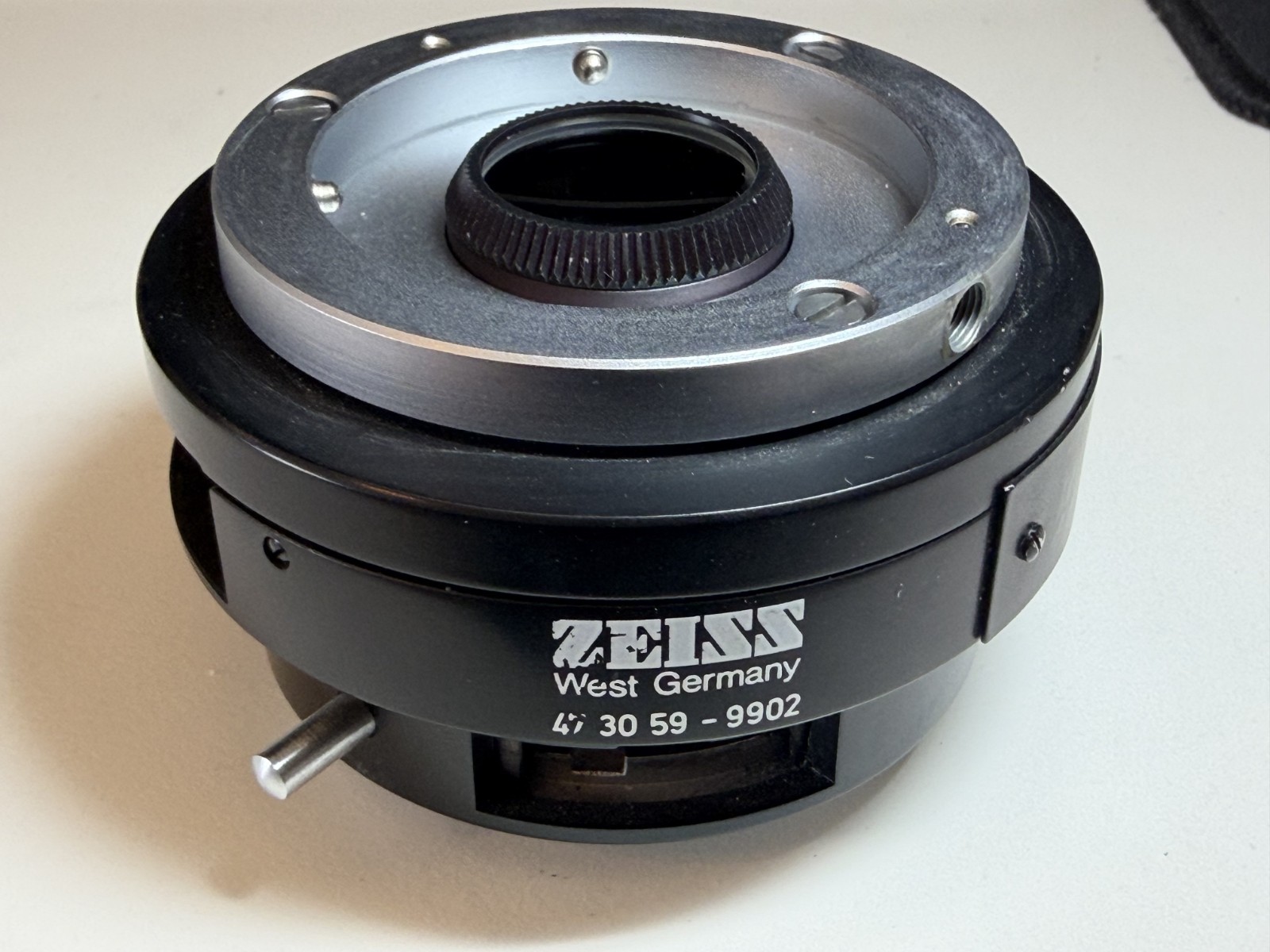 The Zeiss 47 30 59 – 9902 intermediate polarizing tube