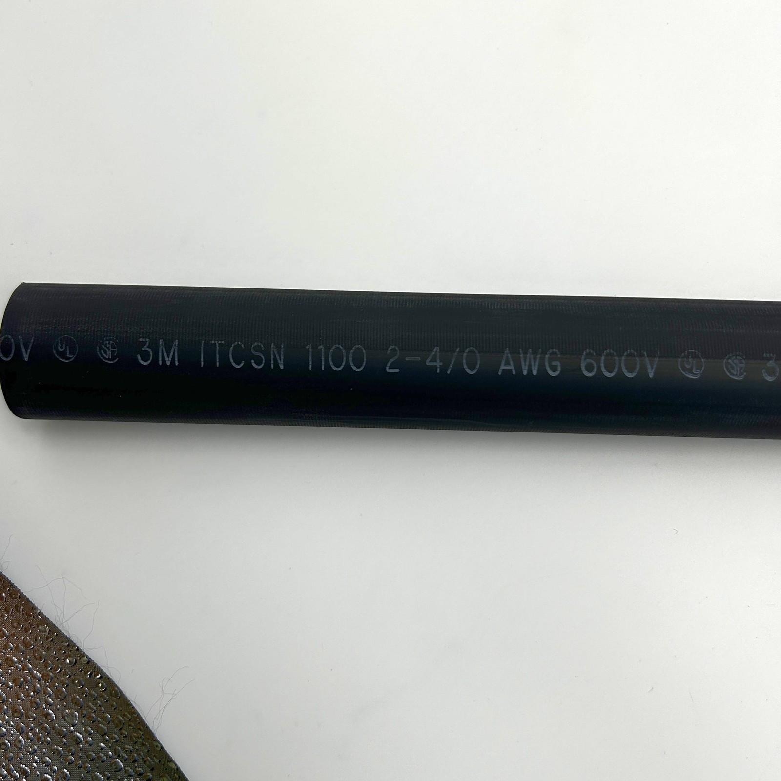 3M 7000132380 Heat Shrinkable Cable Sleeve ITCSN-1100x48A Black 2-4/0 AWG 5pk