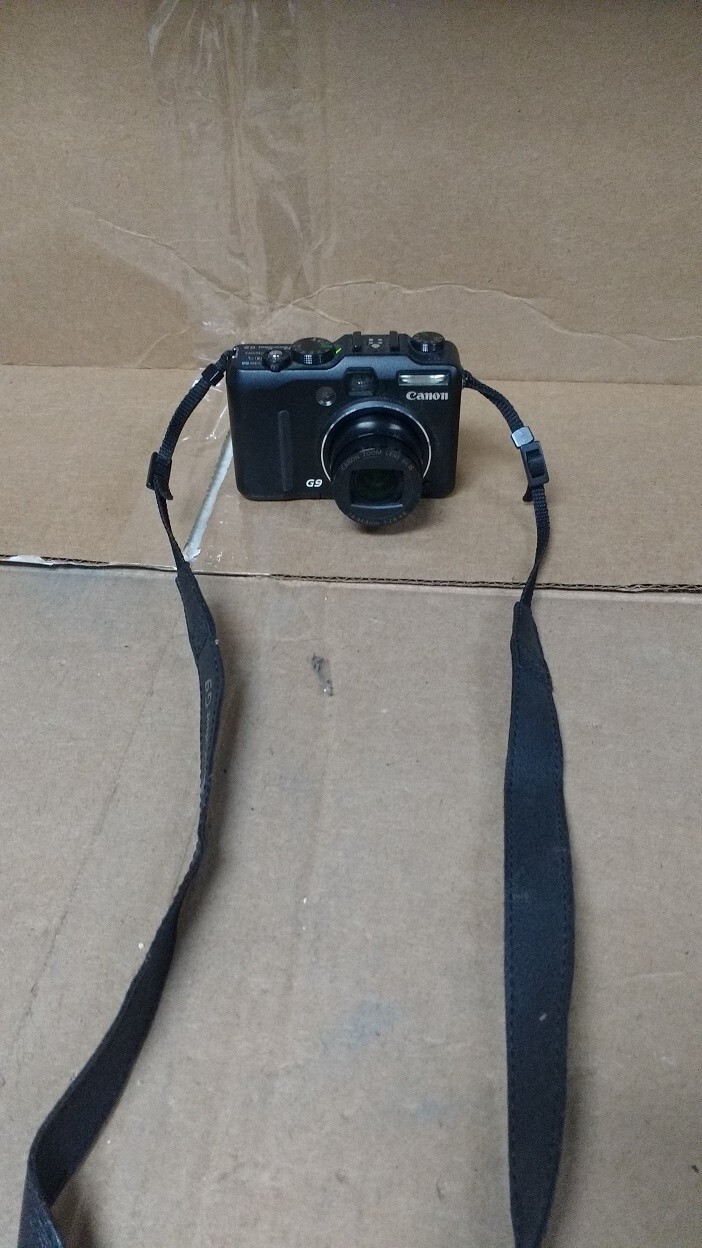 Canon PowerShot G9 12.1MP Digital Camera Tested Works WITH BATTERY & 16GB SD