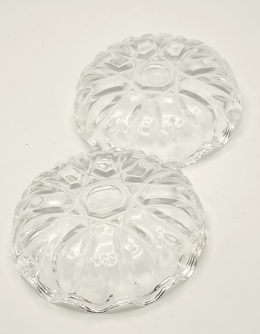 Vintage Clear Crystal Diamond Cut Round Trinket Box Scalloped Edge Jewelry Dish