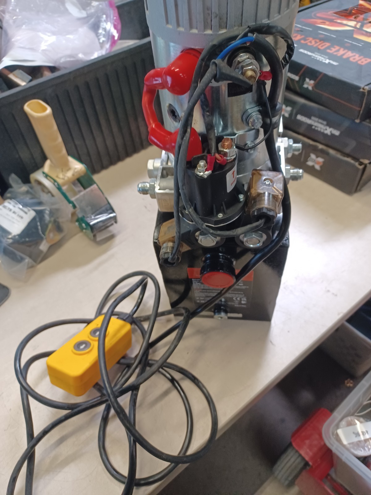 Vevor Hydraulic Power Unit ZXDC12V-1.6KW-S-4L 4quart DC12V
