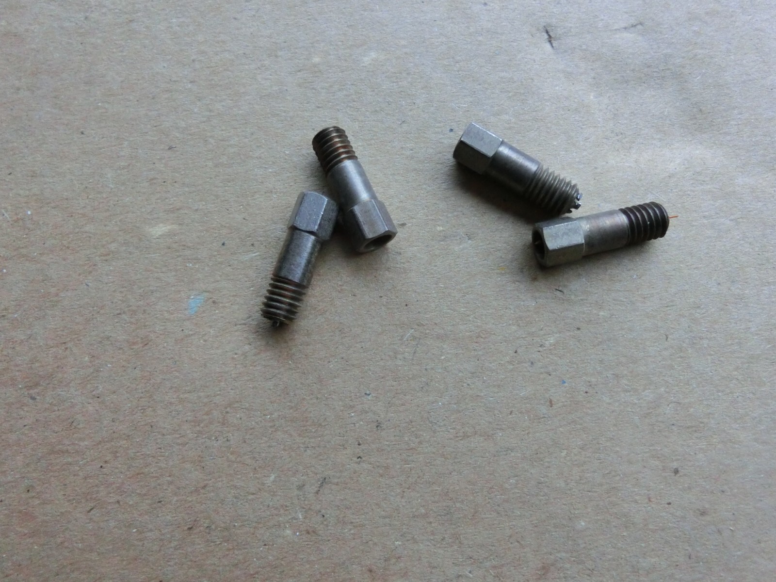 Agilent HP A Lot (4) of GC Capillary Column Nuts 5890 6850 6890 7820 7890