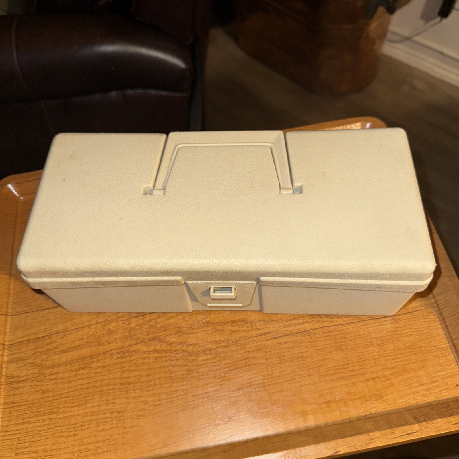 Vintage Sterling Plastics Co. Beige Storage Box 1970’s Made In USA