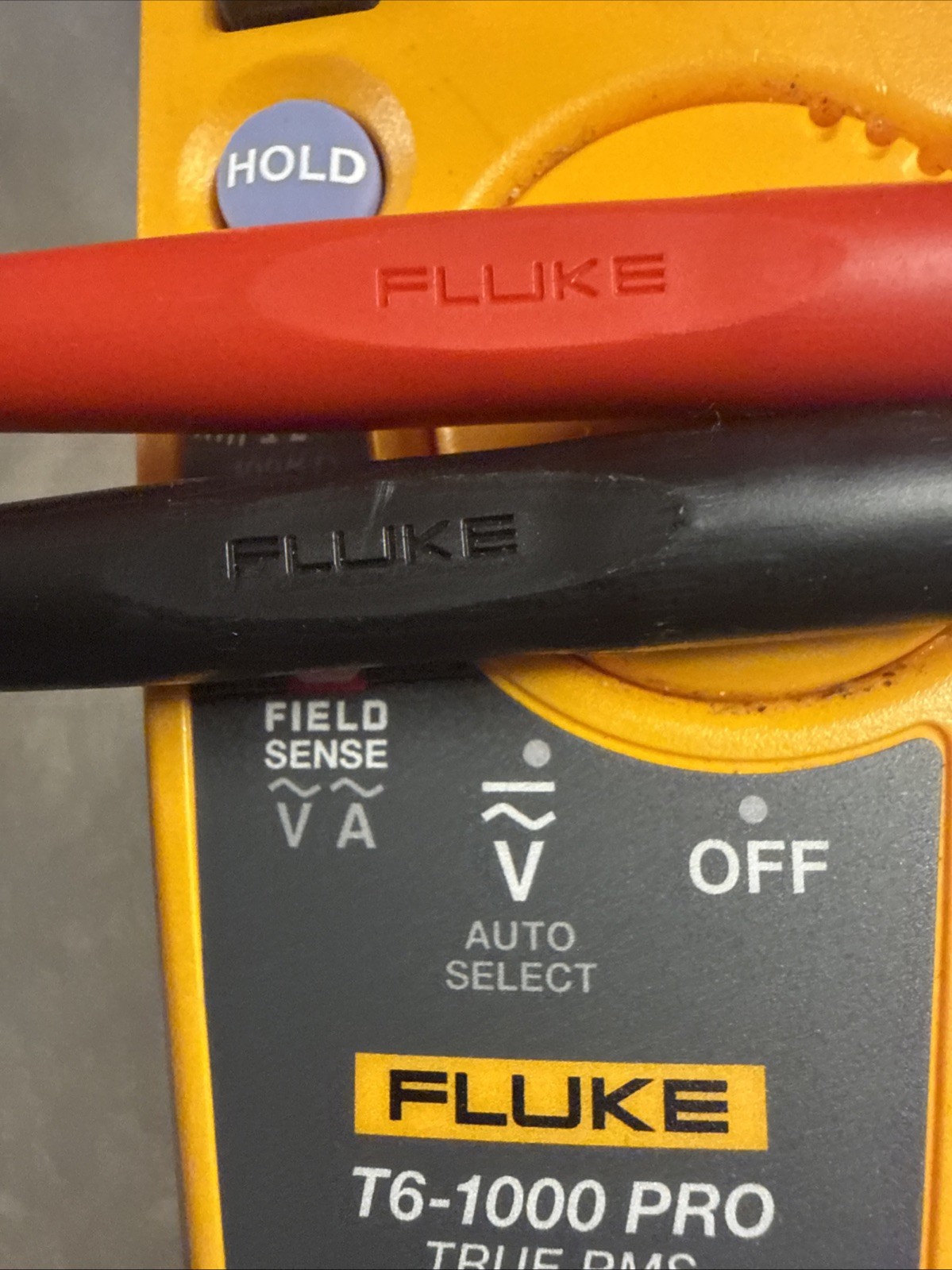 Fluke T6-1000 PRO True RMS Multimeter Tester 1000V CAT III/IV Field Sense