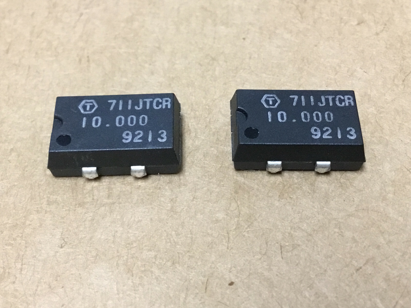 (2 PC) TOYOCOM 711JTCR-10.000 QUARTZ CRYSTAL UNIT