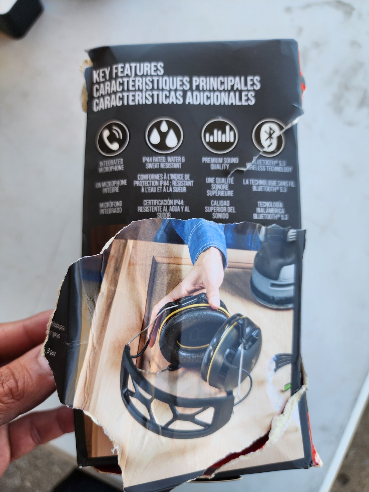 3M WorkTunes Bluetooth Hearing Protection Headset Black 90572-DC NEW PACKAGE DIS
