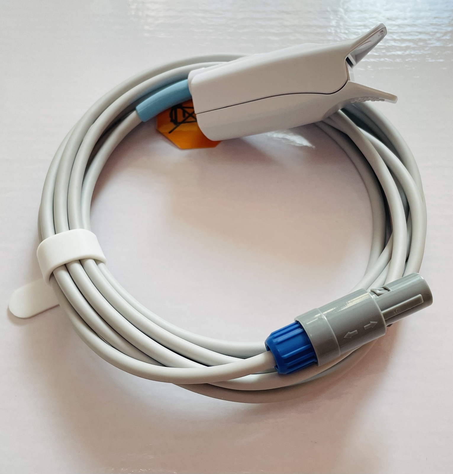 6Pin SpO2 Sensor Probe Cable For CMS7000 ECG Patient Monitor Adult Finger Clip
