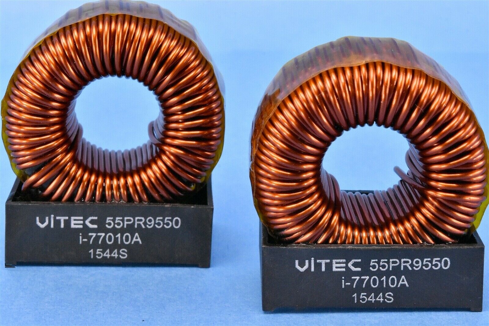 (2) 544uH Switch Mode Filter Inductor Choke Coils Heavy 55PR9550 Q = 102