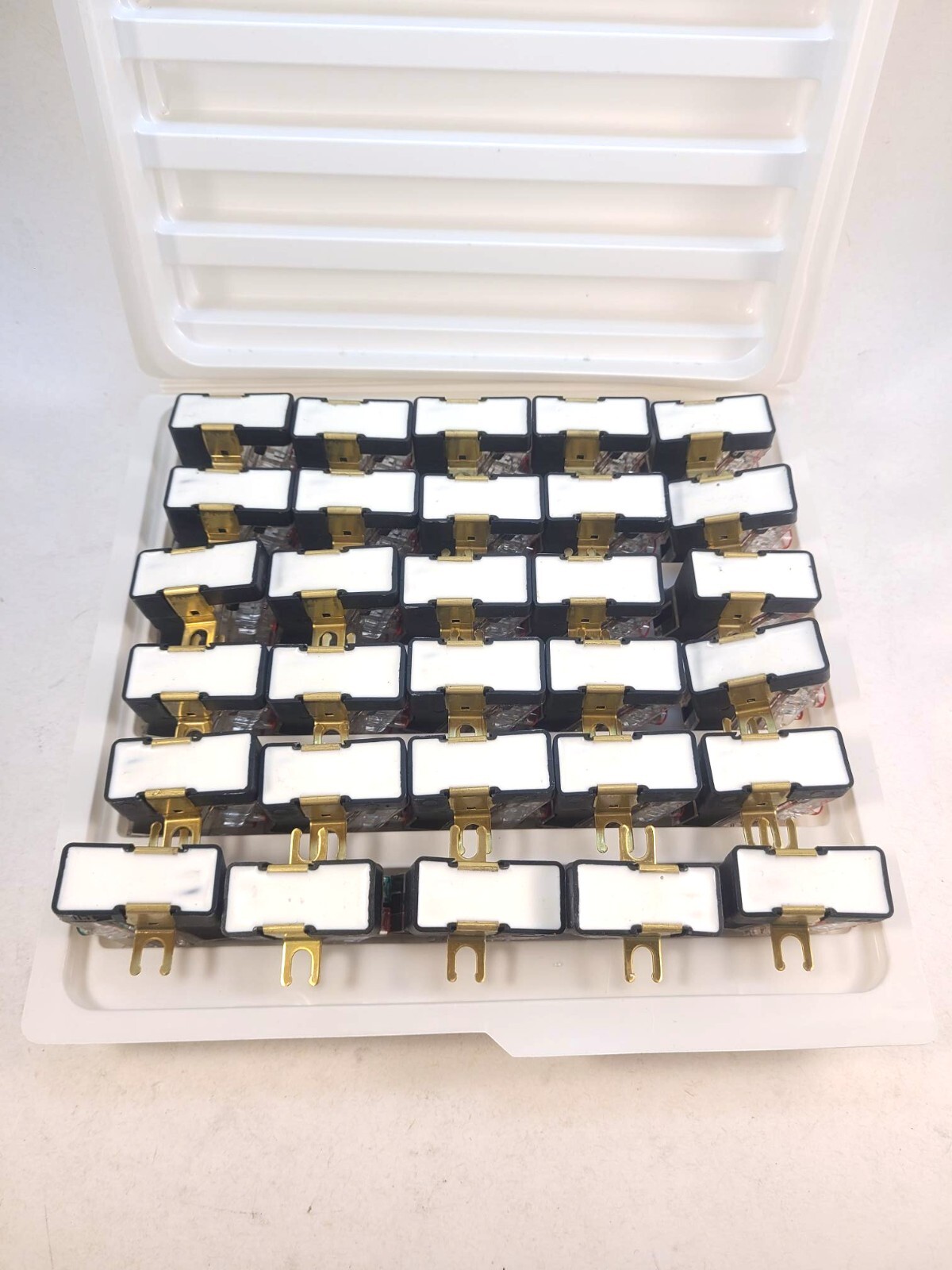 30 Pack TII TECHNOLOGIES SEALED Surge Arrester -ANGLE DRIVER 265-600V AD-01W-LP
