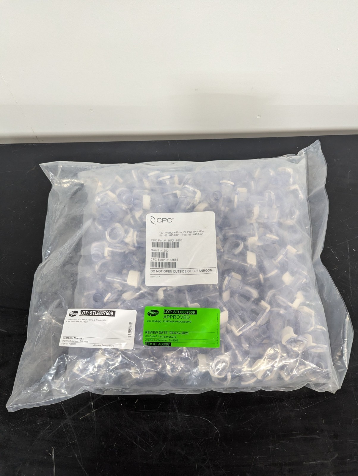 Pfizer CPC 1/2″ MPX17803 Female Insert PC Connector