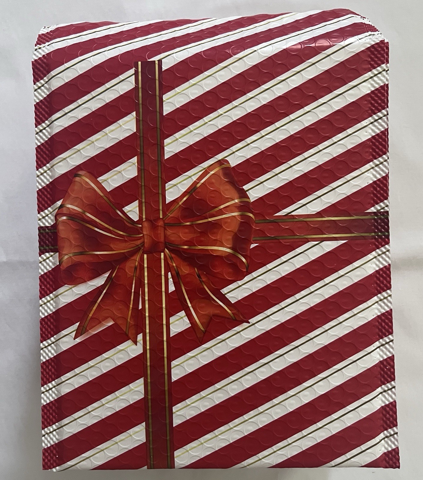 Christmas Poly Bubble Mailers 25 Pieces ￼