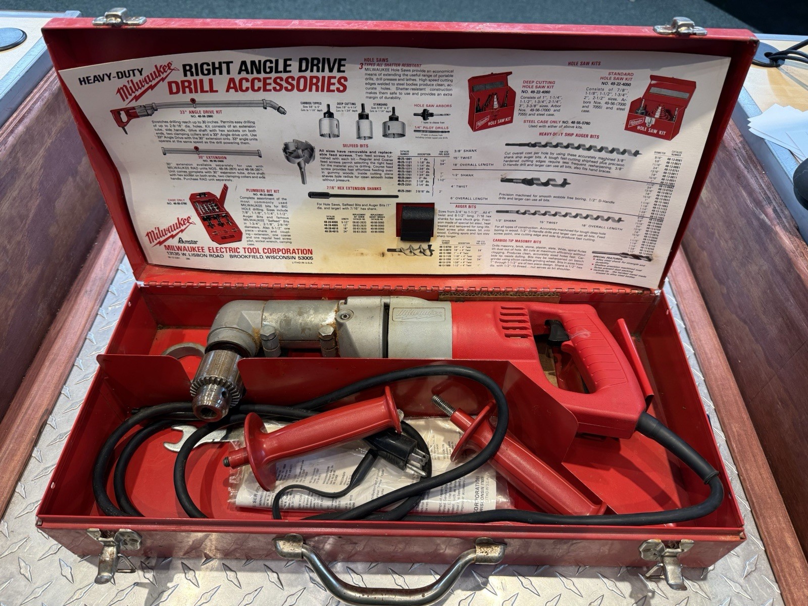 Milwaukee HEAVY DUTY 2SPEED RIGHT ANGLE DRILL USED 48-06-2871