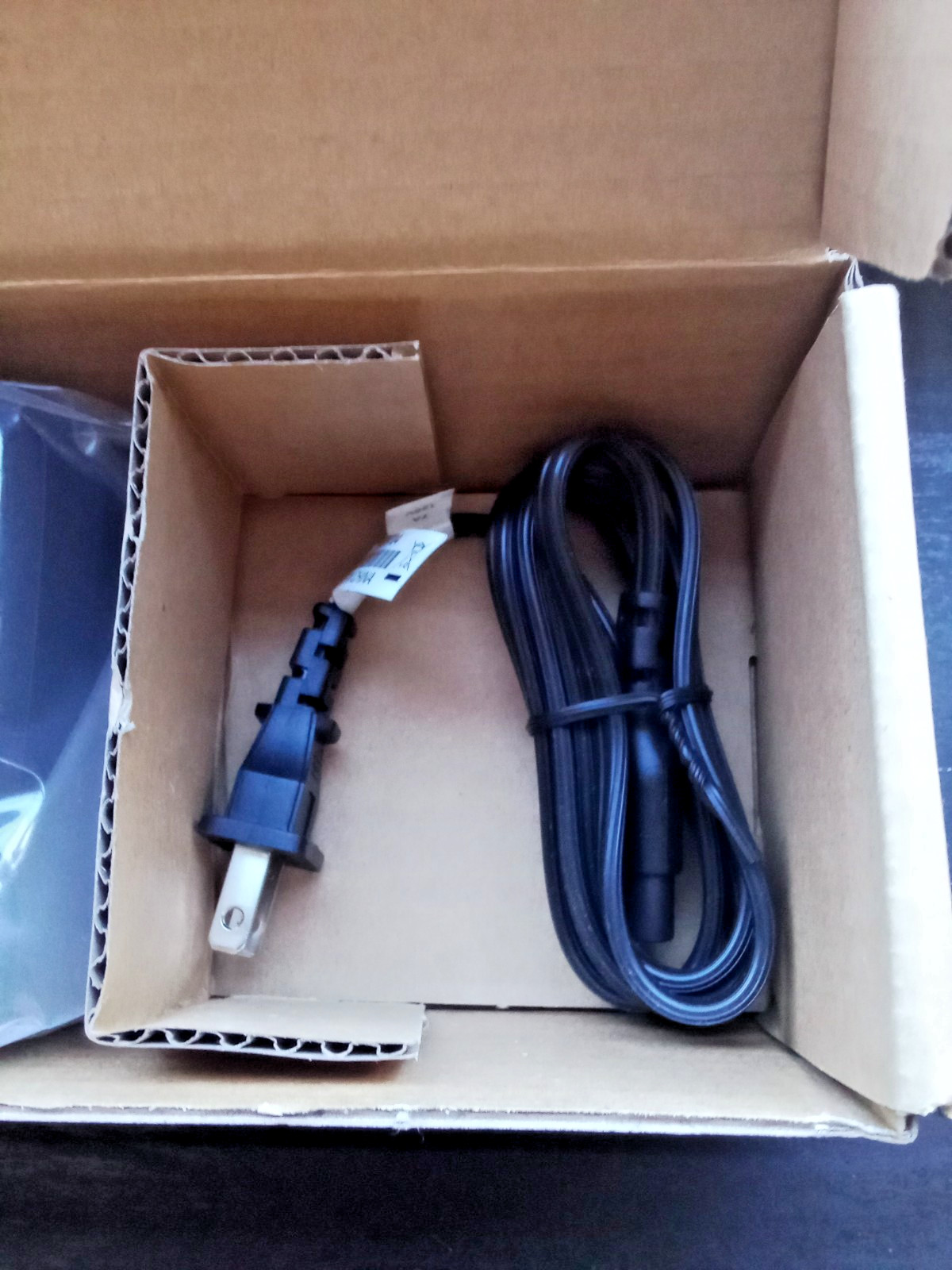 MOTOROLA PMPN4588A MULTI UNIT CHARGER