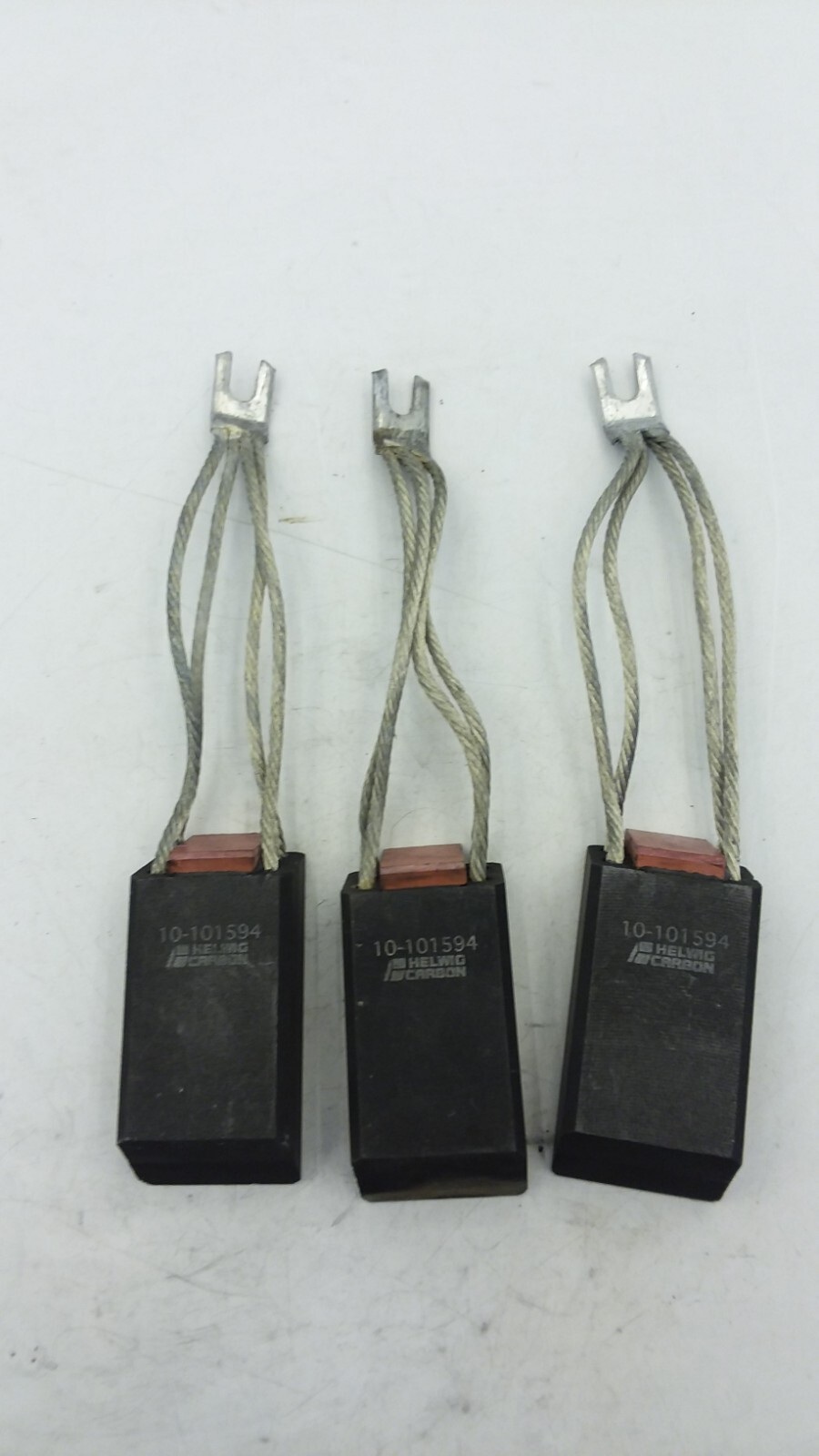 HELWIG 10-10-1594 CARBON MOTOR BRUSH SIZE 1 X1.5 X 3.25 INCHES LOT OF 3 NNB