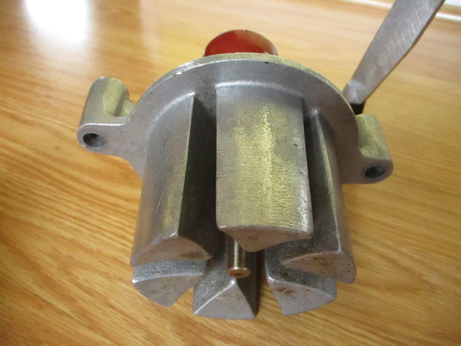 Lincoln Redco Coremaster Commercial Apple Corer 6 Section Wedge Slicer