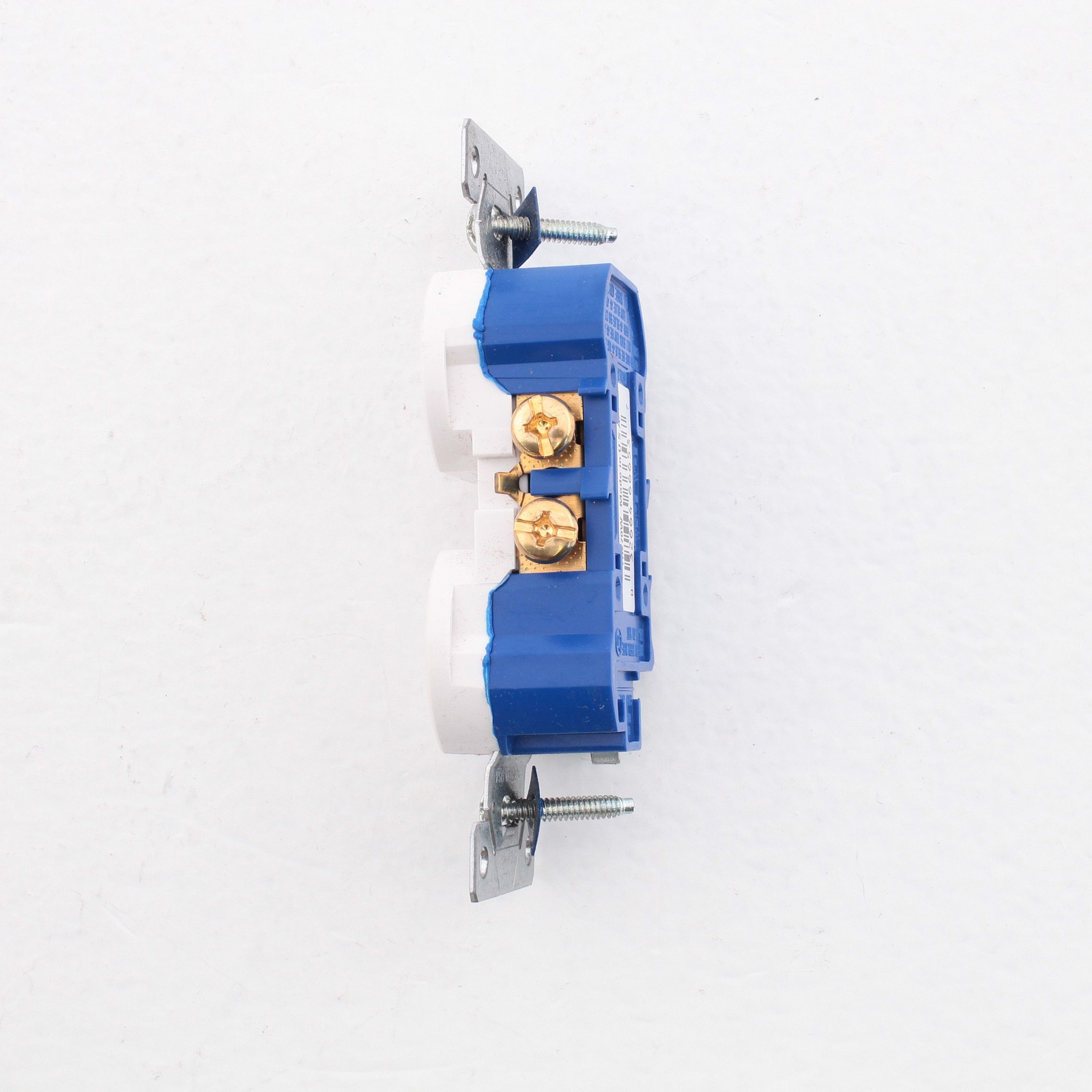10 Cooper White TAMPER RESISTANT Duplex Receptacle Outlets NEMA 5-15R 15A TR270W