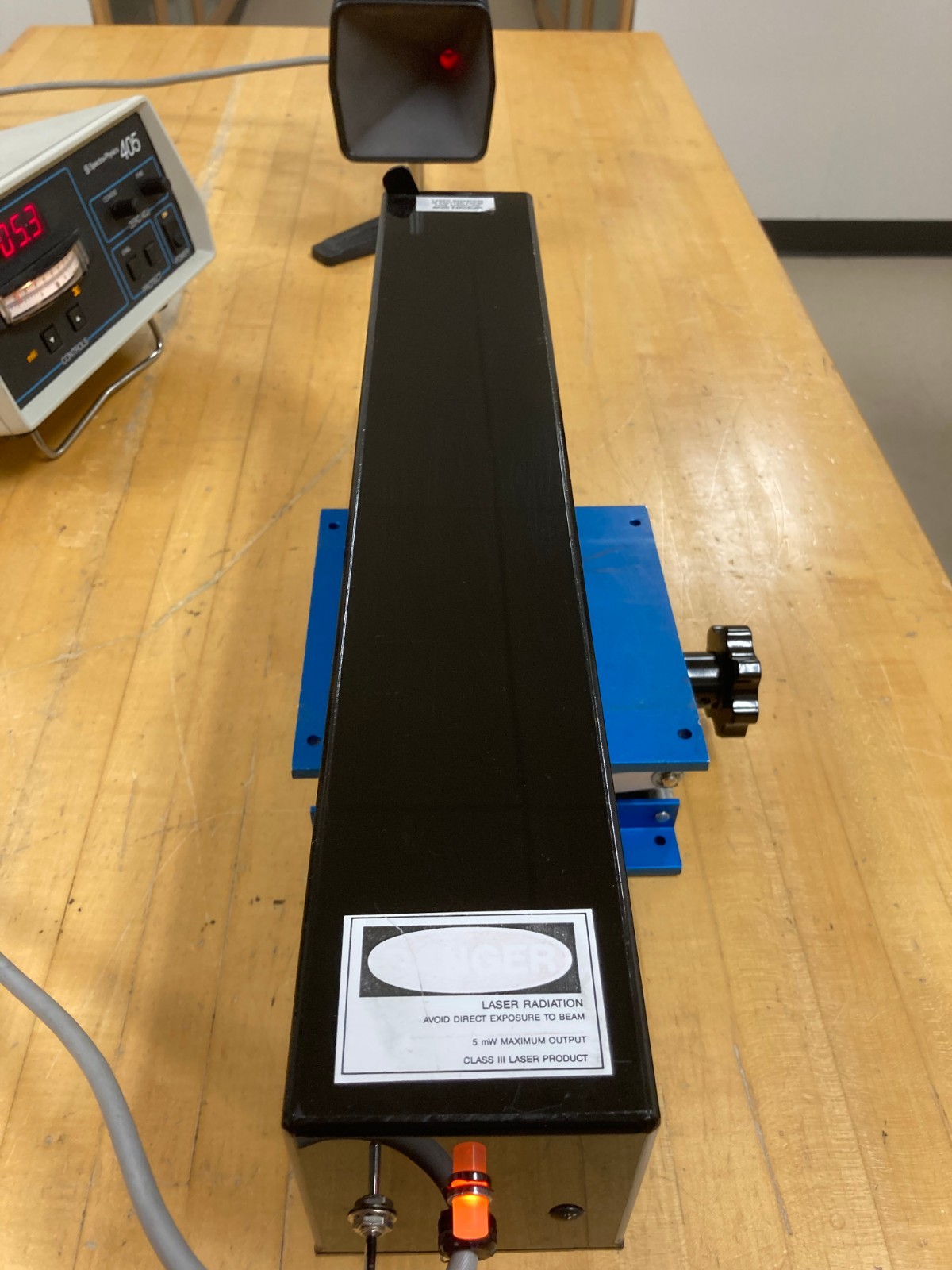Vintage SLC 5 mW HeNe laser in acrylic case. Art deco design. :) TEM 00 Beam!