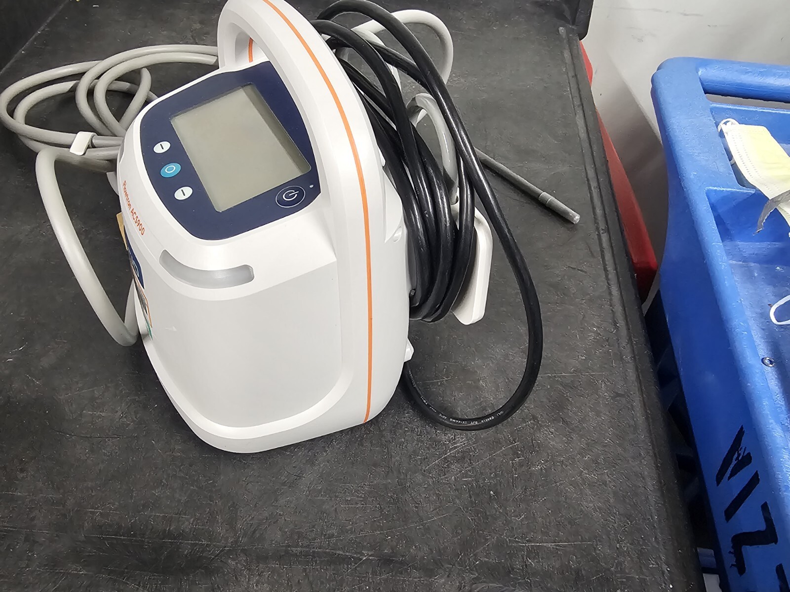 Arjohuntleigh Flowtron ACS900 Sequential DVT Pump with TRP20 Calf Garments