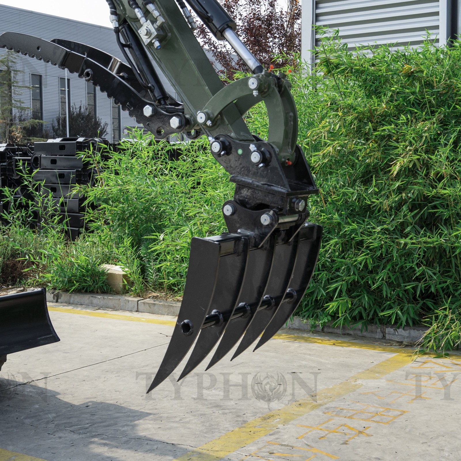 Rake Attachment for 2.5–3T TYPHON TERROR XXV Diggers | Compact Landscaping Rake