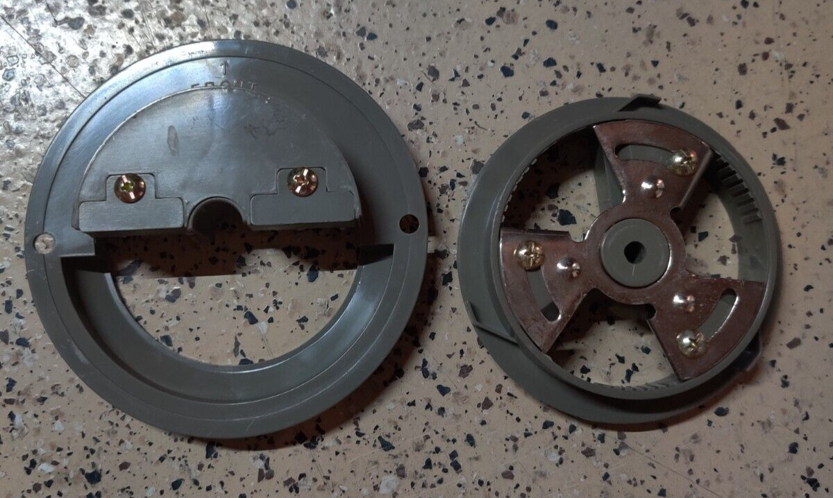Adjustable Merchandise Vending 2 Wheel Set