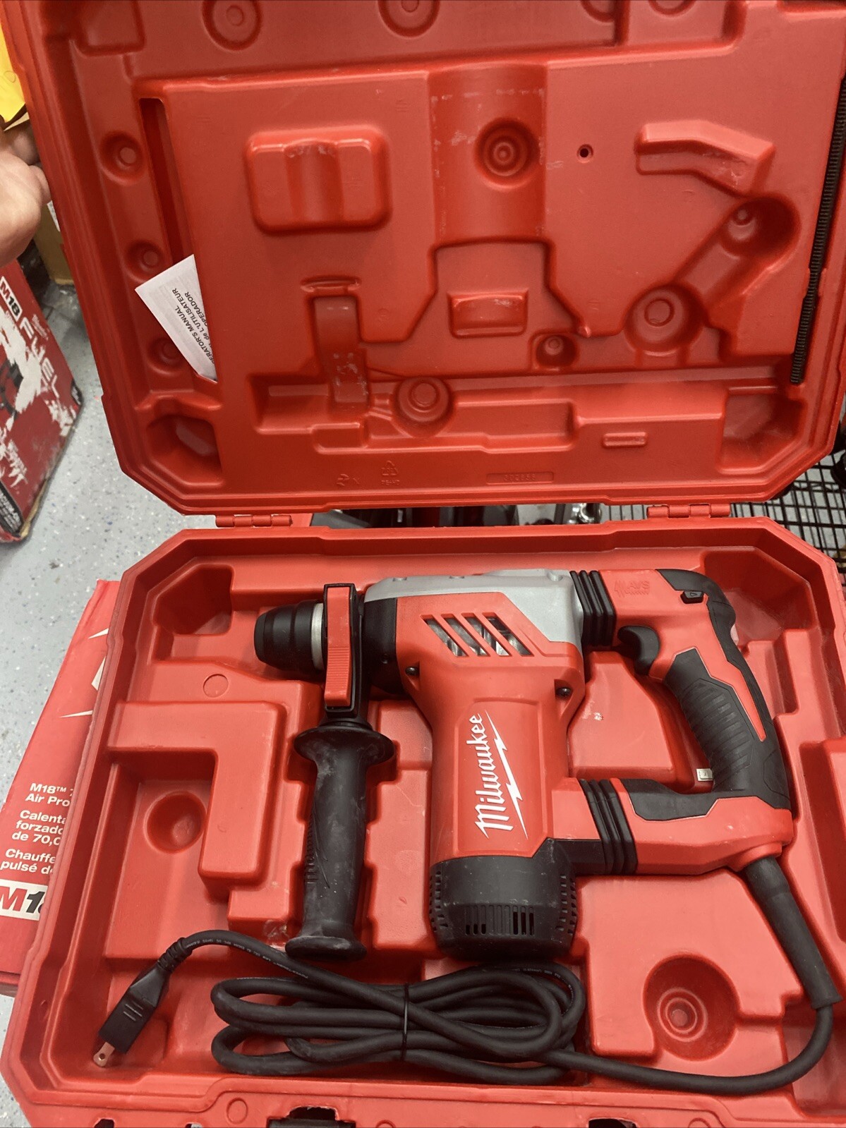 Milwaukee 5268-21 1-1/8″ Corded Rotary Hammer Drill