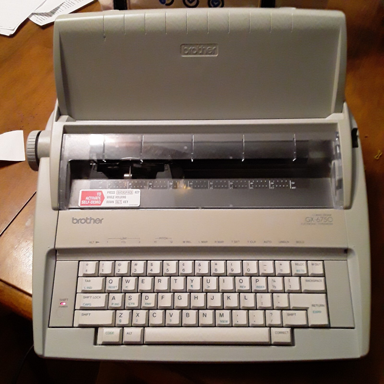 Brother GX-6750 Correctronic Electronic Typewriter with Cover Video READ
