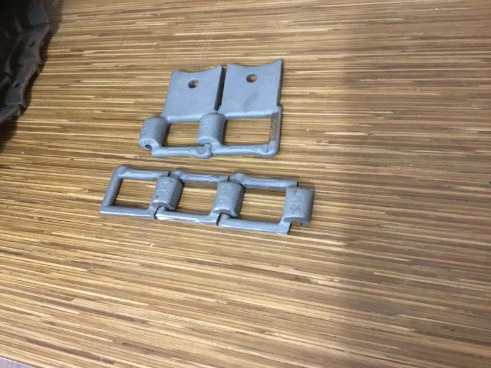 No 55 Detachable Cast Malleable Iron Chain 10′ New Old Stock DUTCH AUCTION