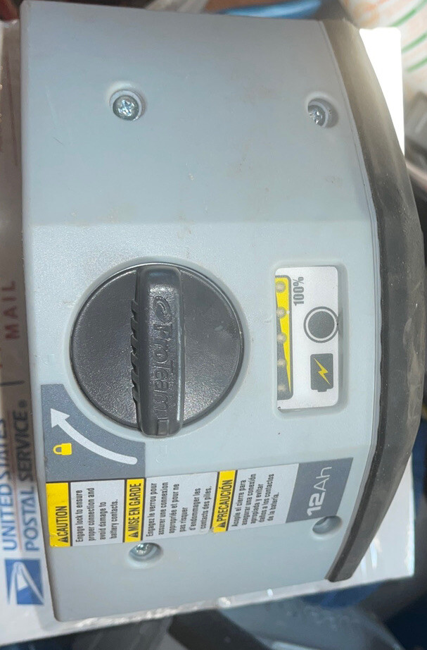 ProTeam 107320 37V 12Ah Battery Working In Good Coditio