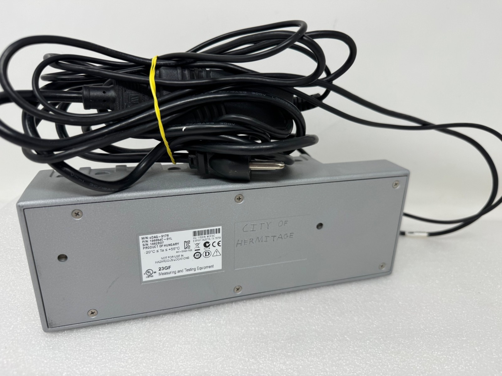 National Instruments NI cDAQ-9178 CompactDAQ Chassis 8-Slot AC adapter USB cable