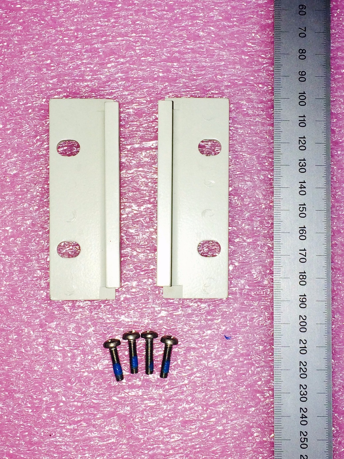 Agilent / Keysight 1CM029A Rackmount Flange Brackets 88.1mm H (2U) – 5063-9212