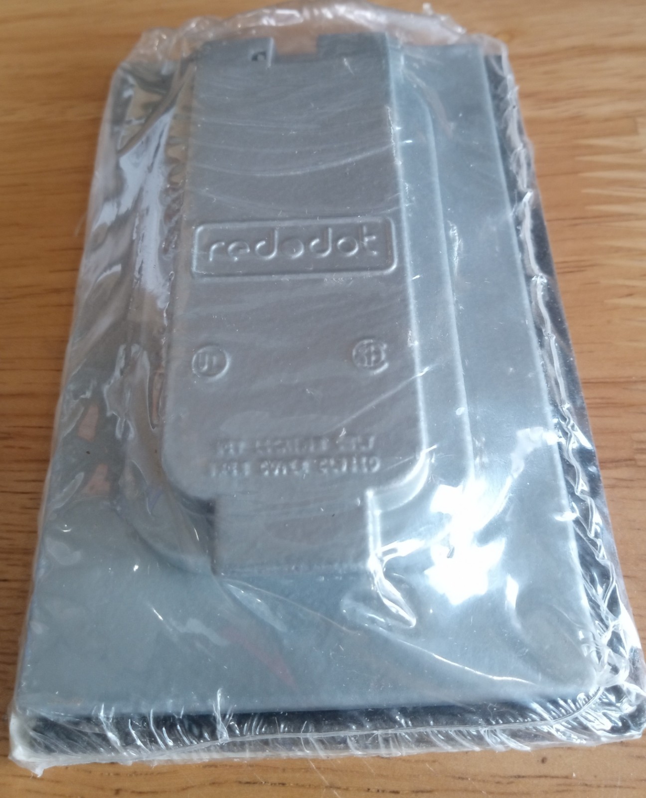 Red Dot WR181-C Vertical Duplex Receptacle Cover CCDV – New