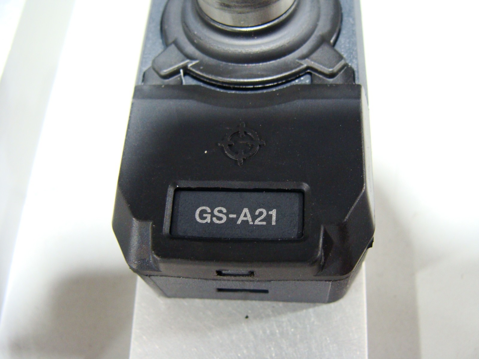 Keyence GS-71PC Safety Interlock Door Switch + GS-A21 & Mounting Brackets