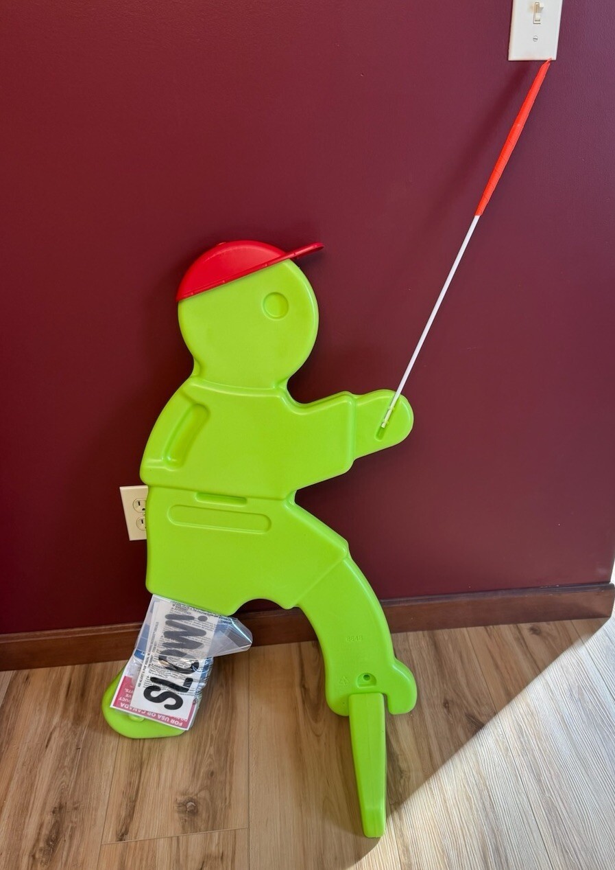NEW Step 2 864899 32 Kid Alert SLOW Children At Play Visual Warning Signal Sign