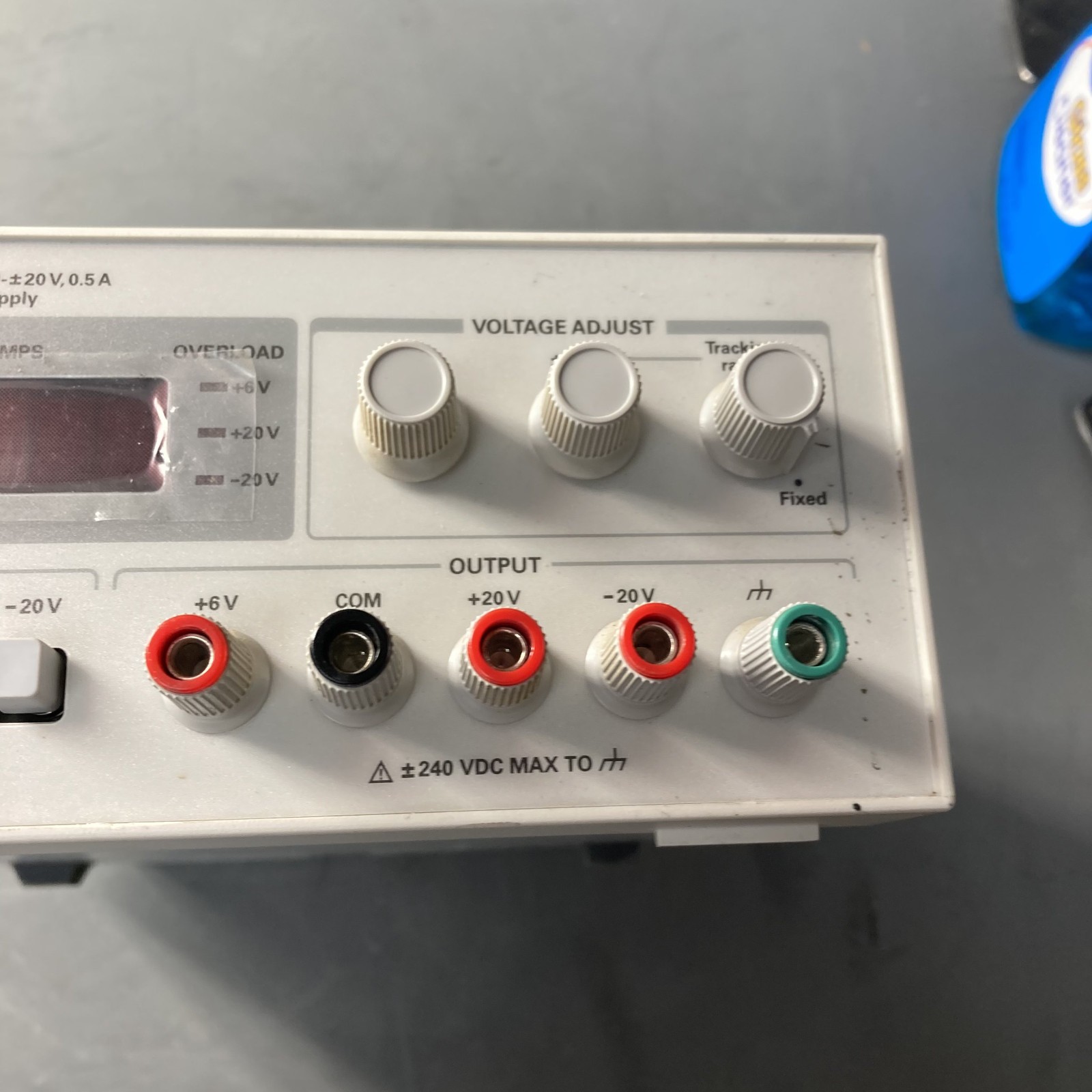 Agilent/Keysight E3630A 0-6V 2.5A/0-±20V 0.5A TRIPLE OUTPUT DC POWER SUPPLY