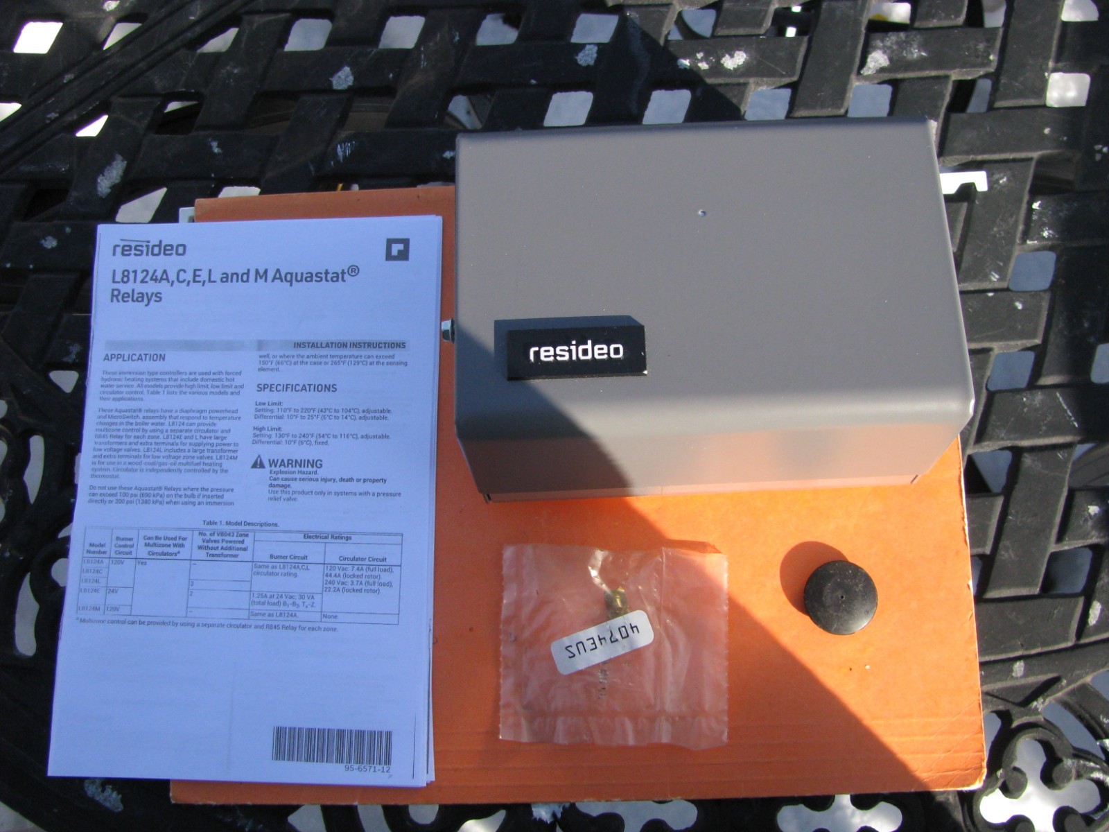 Brand New – Resideo L8124C1003 Triple Aquastat Relay Line Volt Burner Control