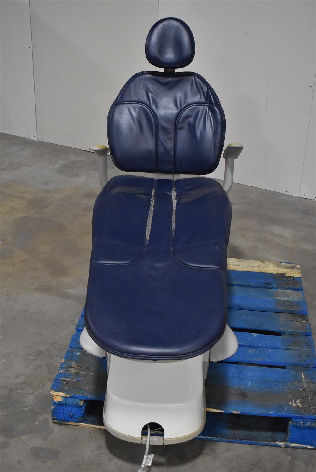Adec 311 Dental Dentistry Ergonomic Patient Exam Chair