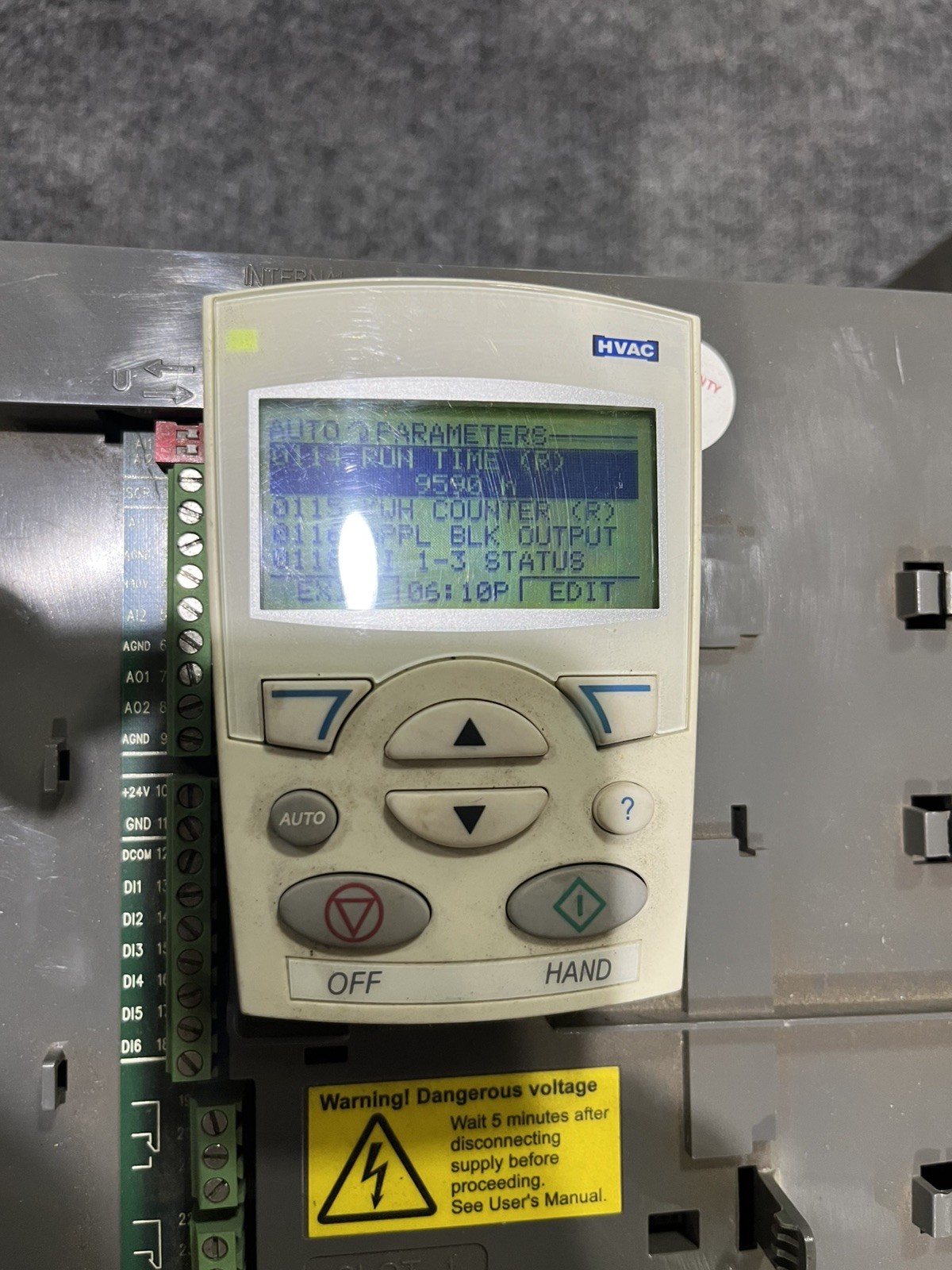 ABB ACH550-UH-059A-4 40HP 480v 59A 3P Variable Frequency Drive