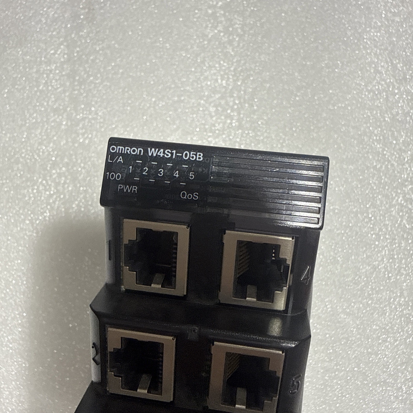 NEW* OMRON W4S1-05B SWITCHING HUB FREE US SHIPPING