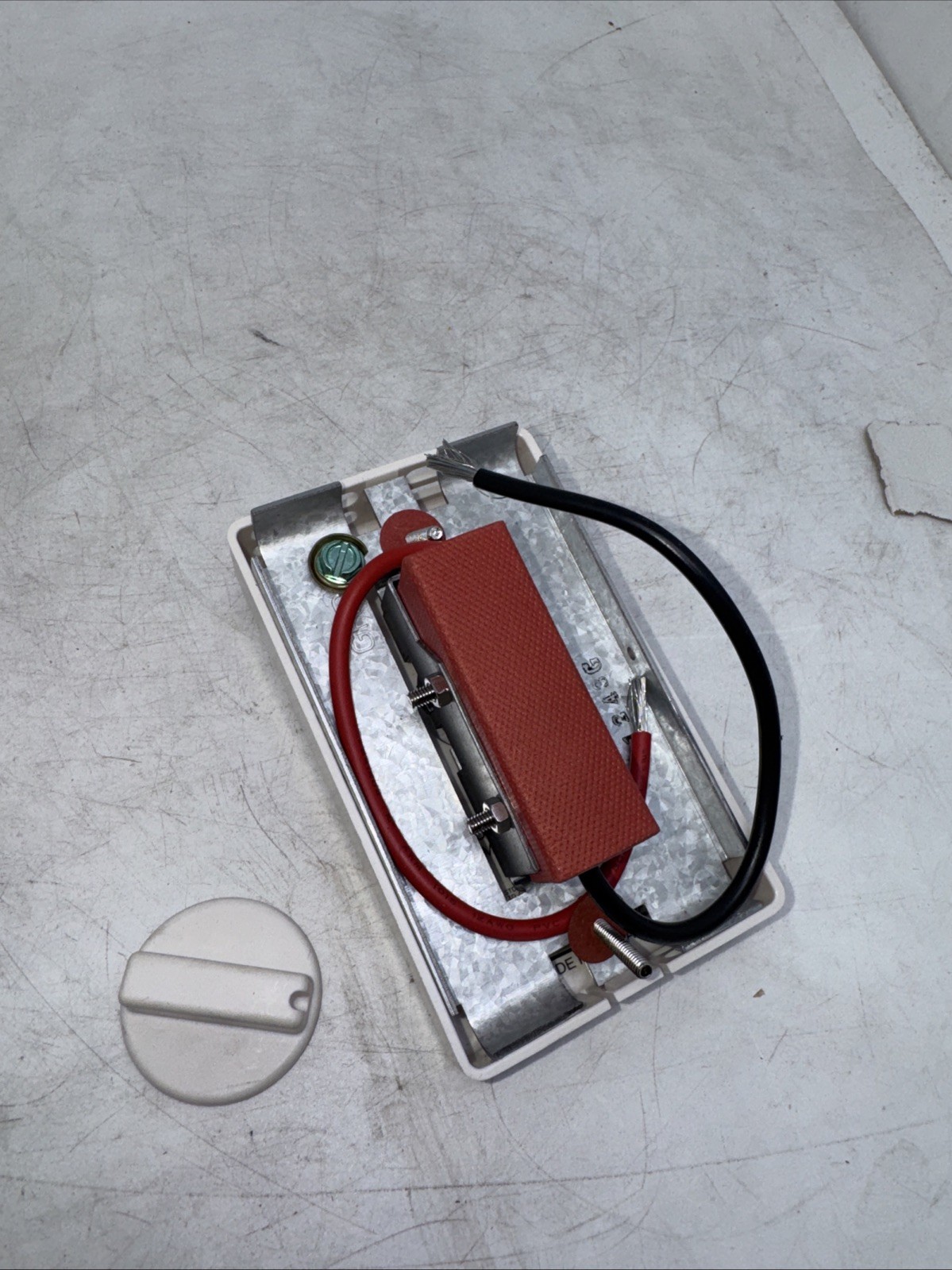 Columbus Electric Single Wall Mounted Thermostat S2022H10AA HV1
