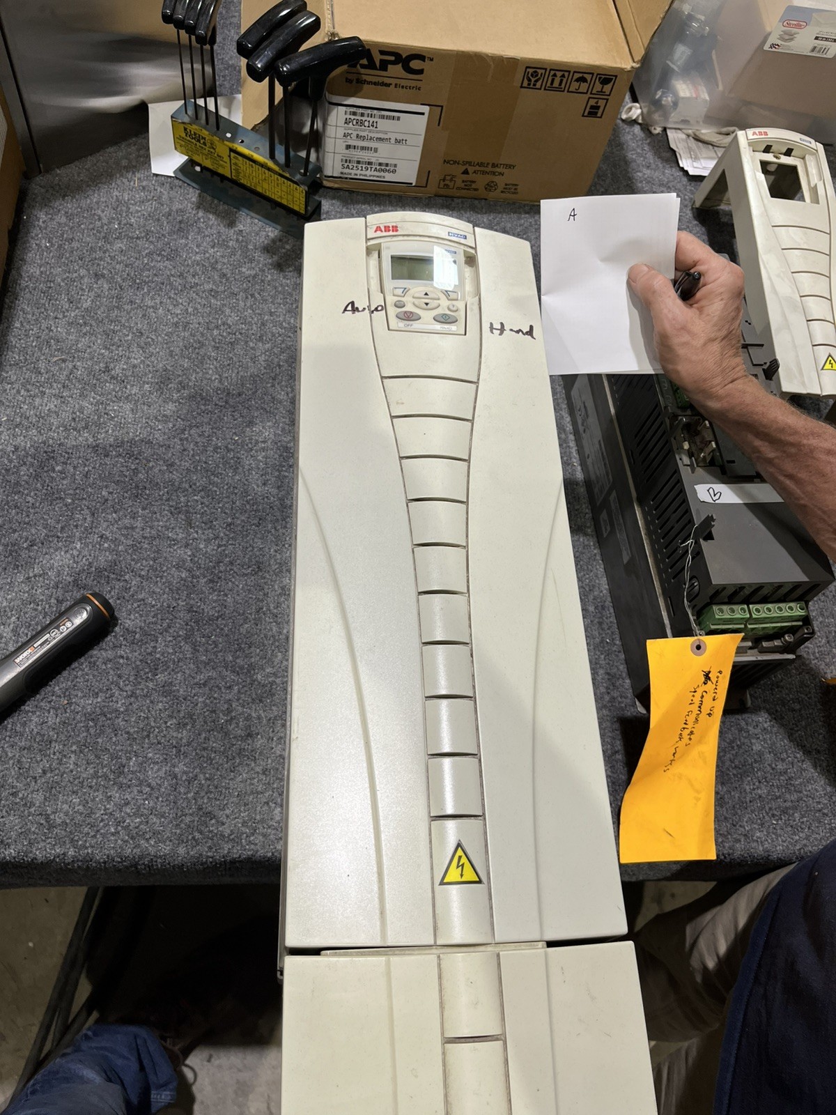 ABB ACH550-UH-059A-4 40HP 480v 59A 3P Variable Frequency Drive
