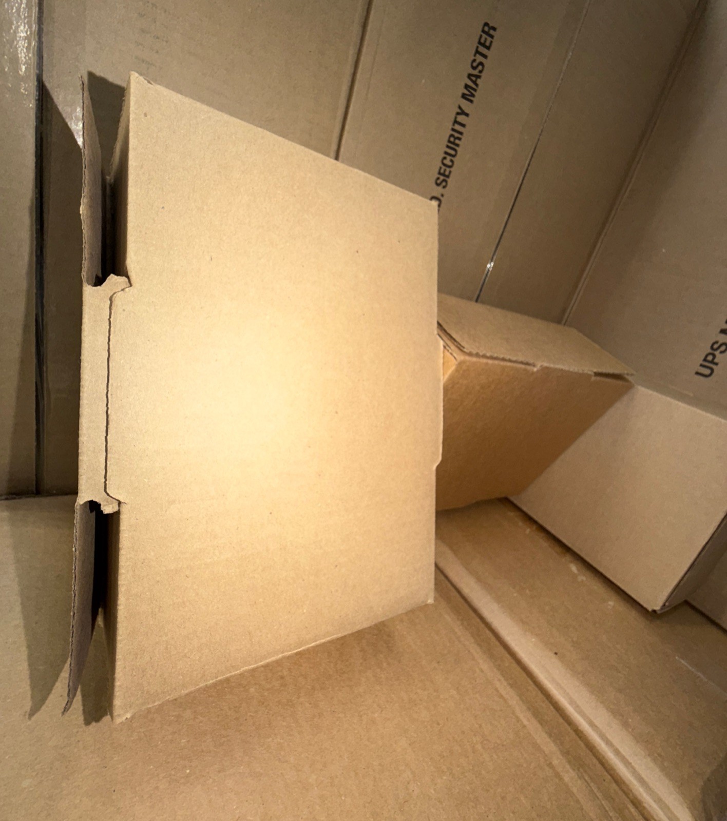 50 Pieces 9″ x 6″ x 3″ Corrugated Mailer Shipping Boxes – * LOCAL PICK UP ONLY *