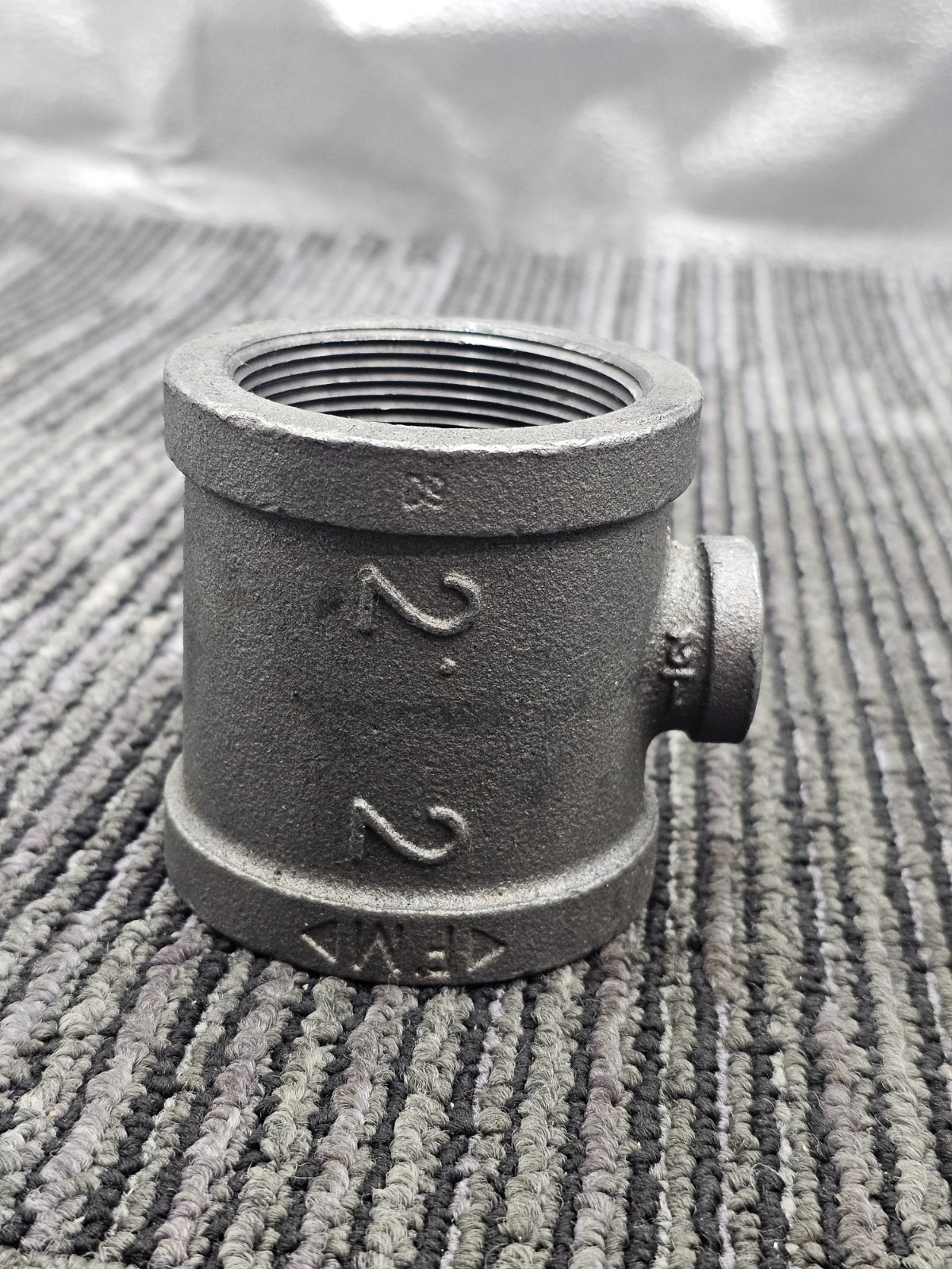(QTY 2) Reducing Tee, 2″ X 2″ Malleable Iron Made in Vietnam