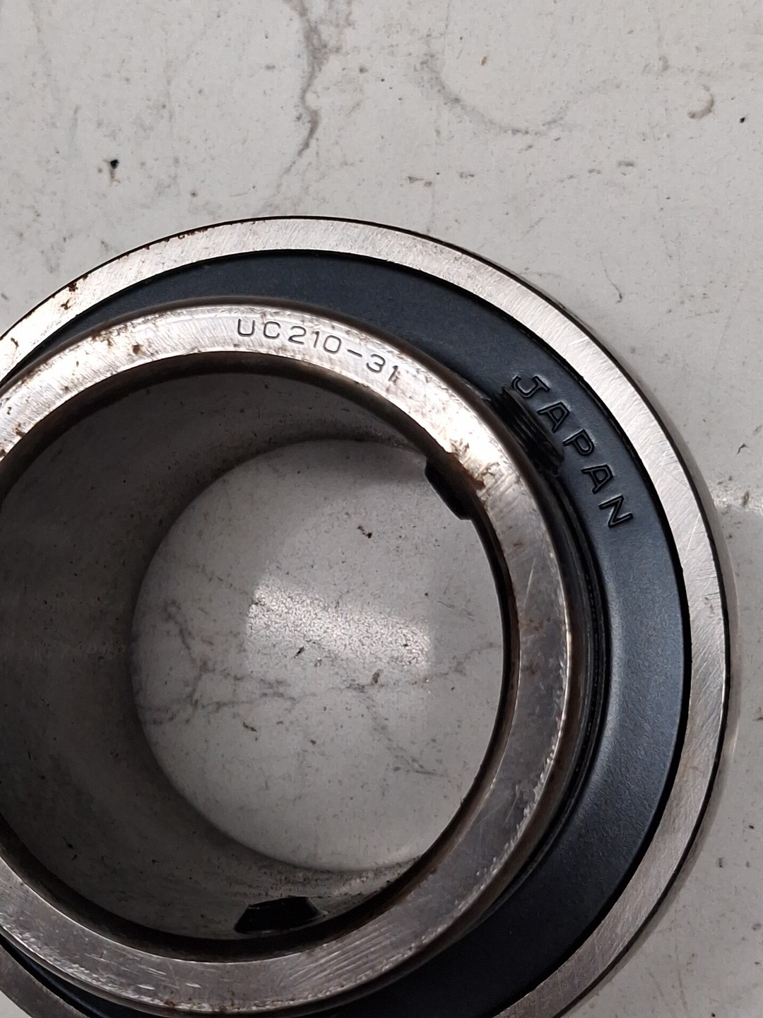 UC210-31 Insert Bearing w/ Set-Screw Locking [1-15/16” Bore x 3.543″ OD]
