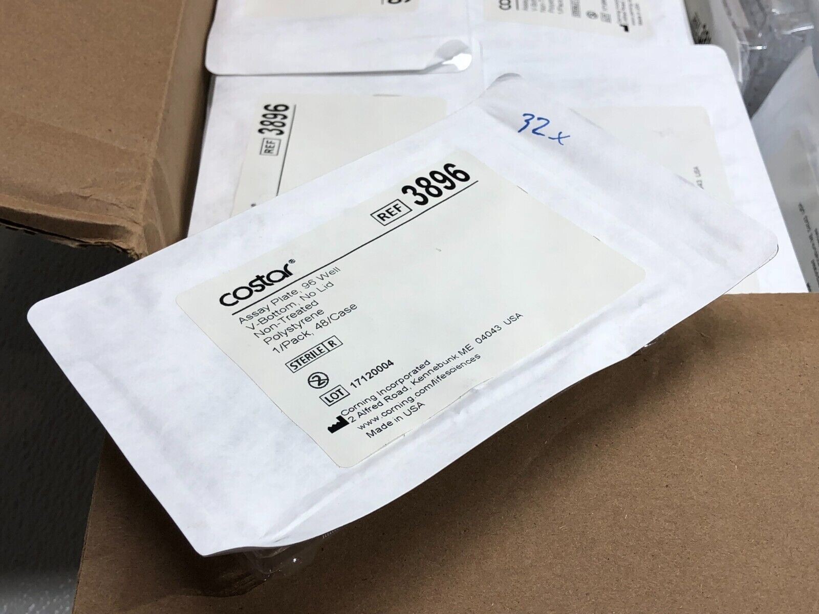 Corning Cat No 3896 Costar Assay Plate 96 Well V-Bottom No Lid Polystyrene Lot