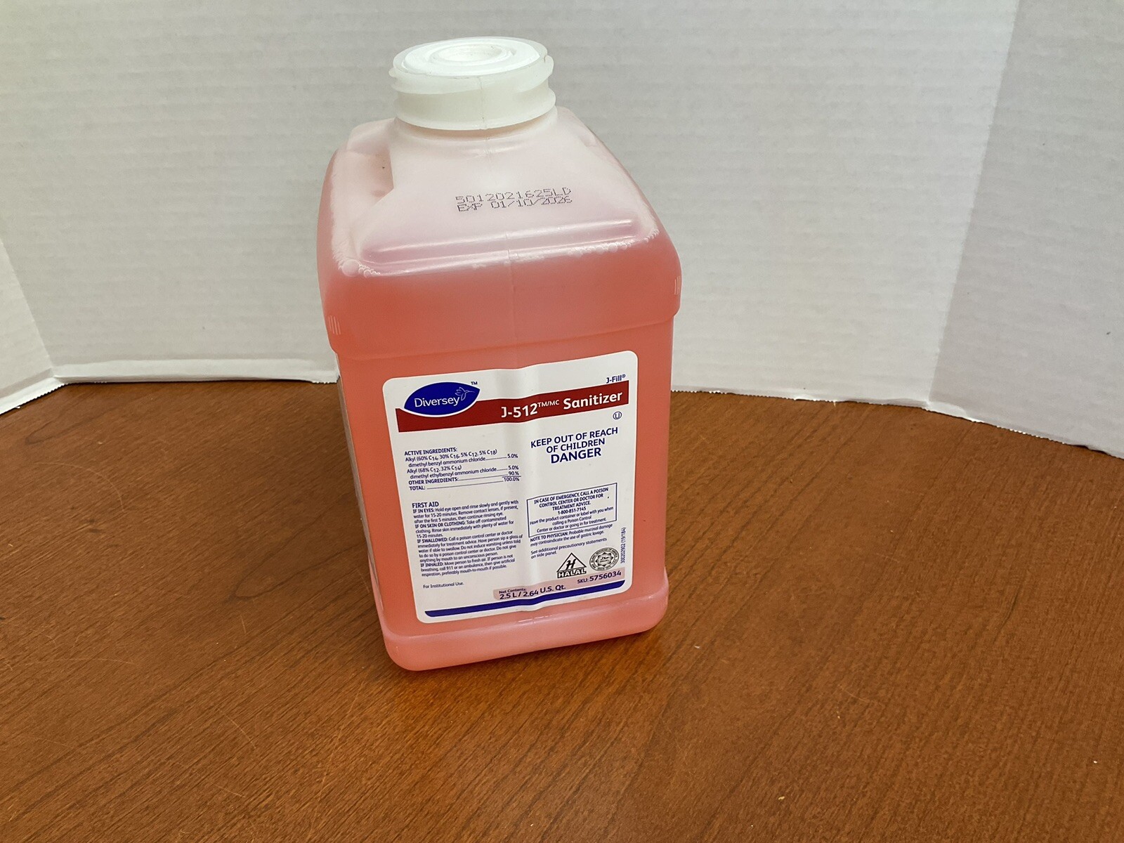 2.5 Liters Diversey J-512 SANATIZER 5756034 EXP 01/10/2026