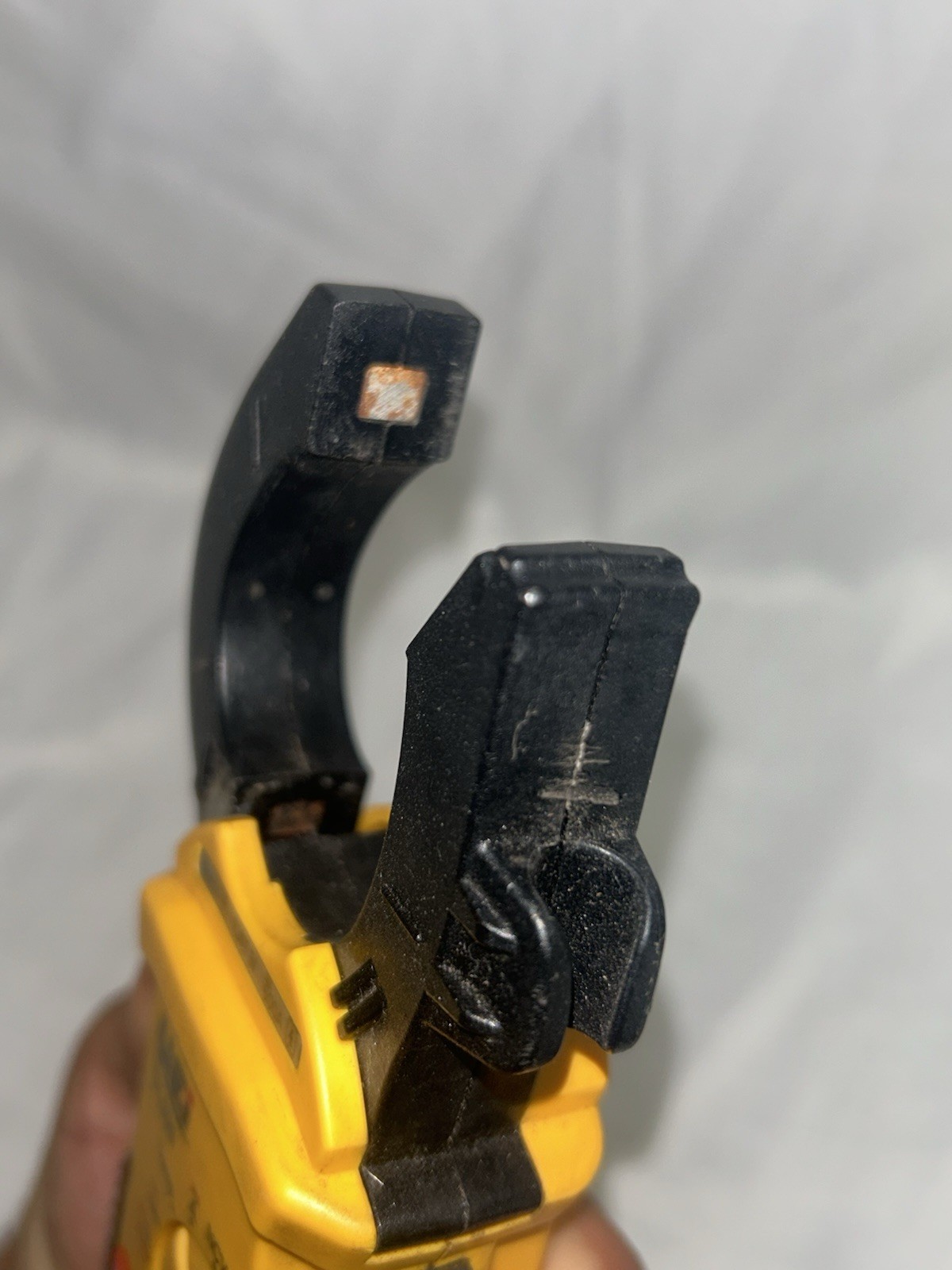 UEI DL599 True RMS Clamp Meter