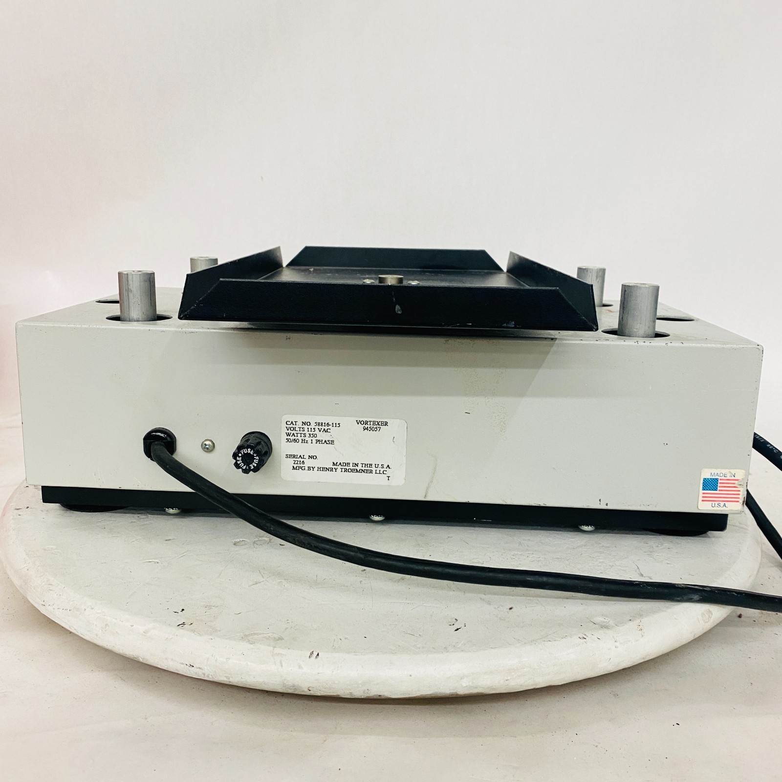 VWR Scientific Products 58816-115 Standard Multi-Tube Vortexer, Tested