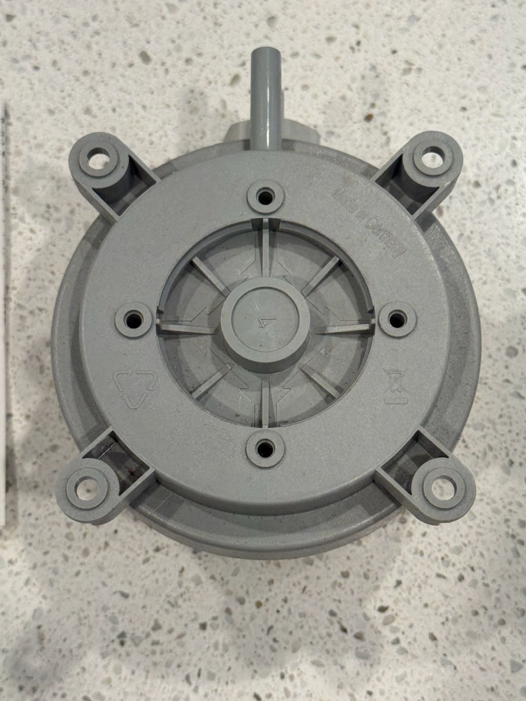 Dwyer ADPS-05-2-N-C Adjustable Differential Pressure Switch 0.8-4.0″ WC