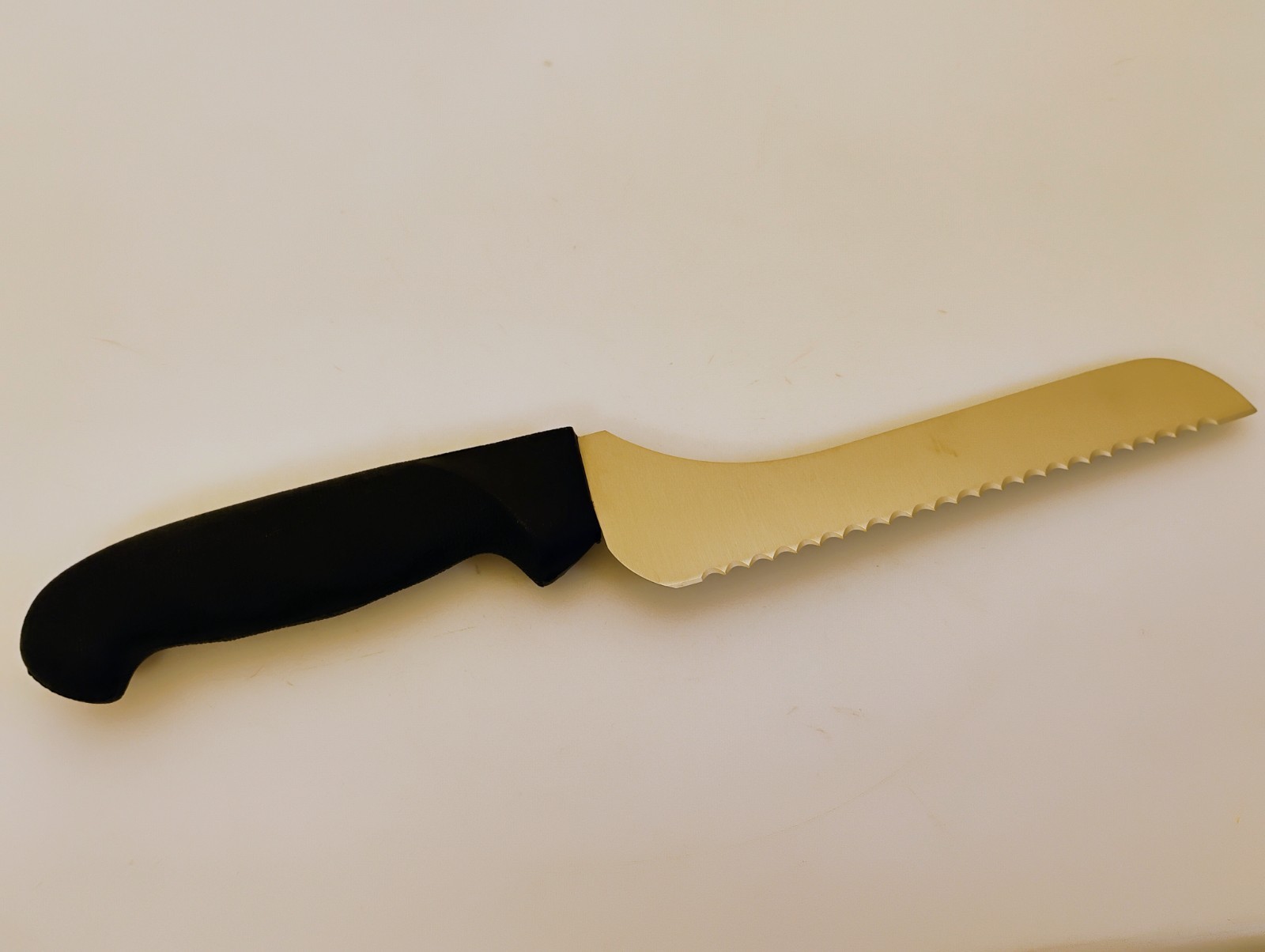 Dexter Set (2) USA 7 inch Offset Blade Scalloped Edge Bread Knives Black Handles
