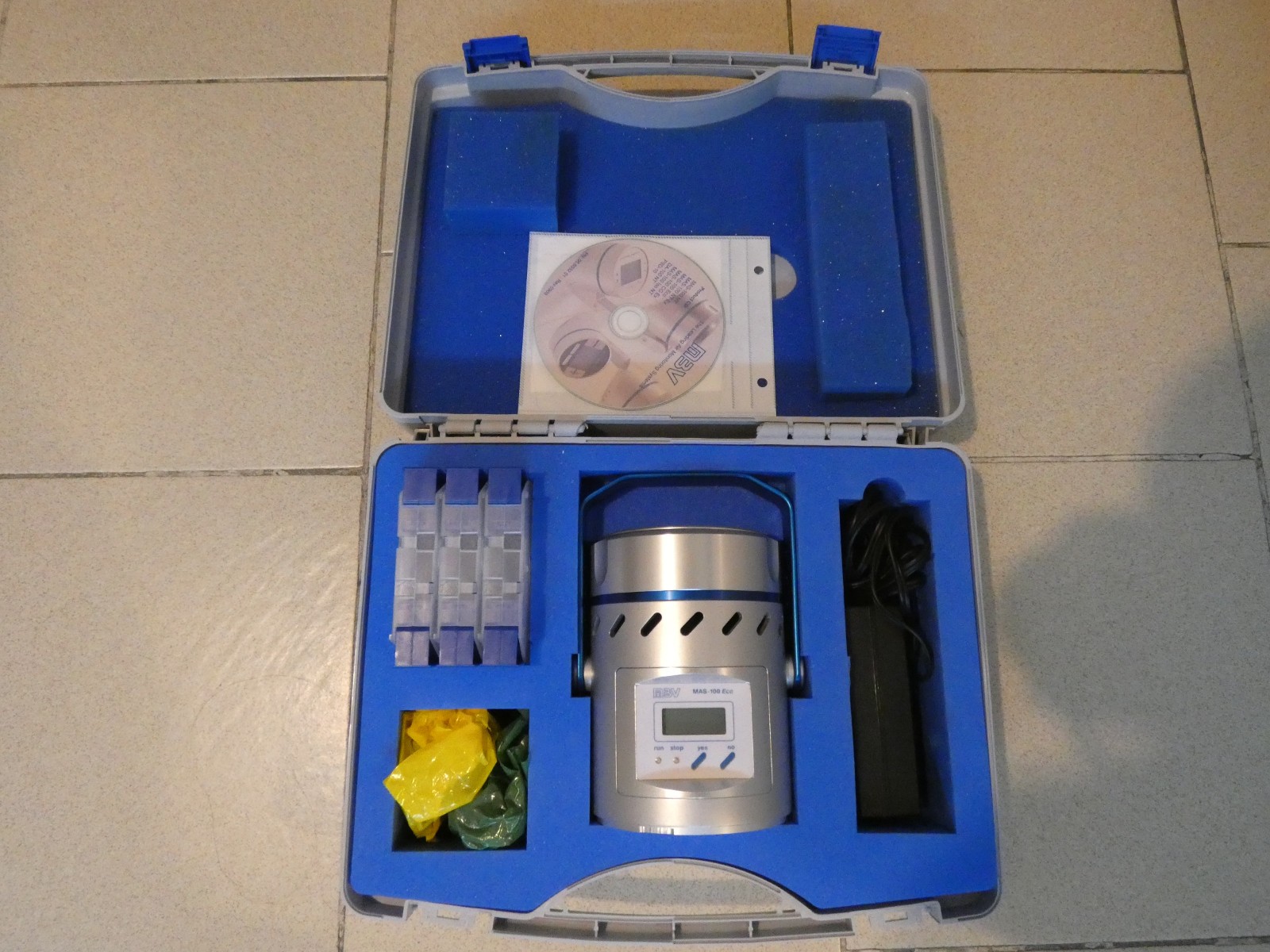MBV Merck MAS-100 Eco MICROBIOLOGICAL AIR SAMPLER Air Monitoring System